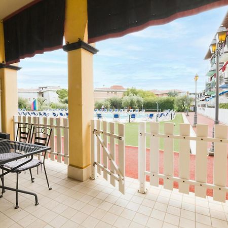 Giardino Dei Colori 111 Residence Pool&Fitness ตอสโกลาโน มาแดร์โน ภายนอก รูปภาพ